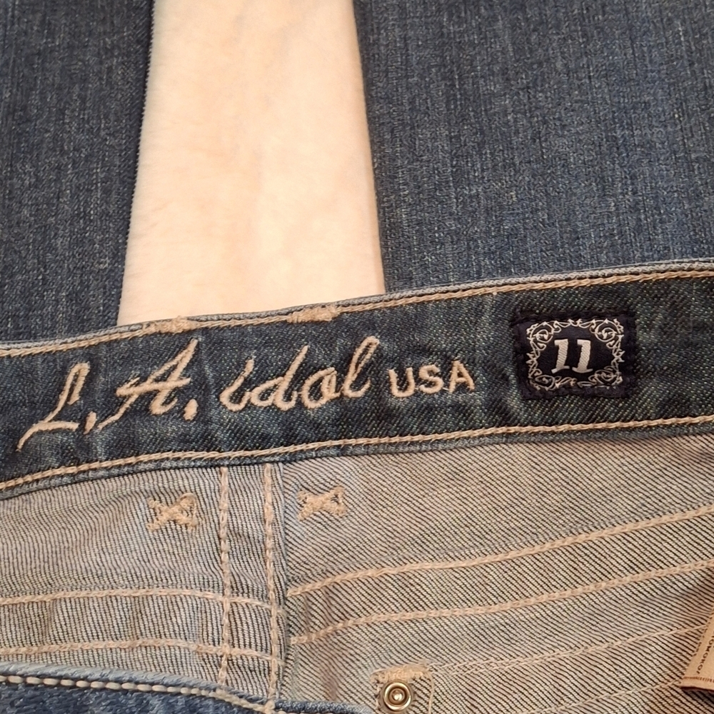 LA Idol USA Embellished Denim Stretch Blue Bootleg Jeans    Size 11 (W33 L34) - Picture 10 of 16